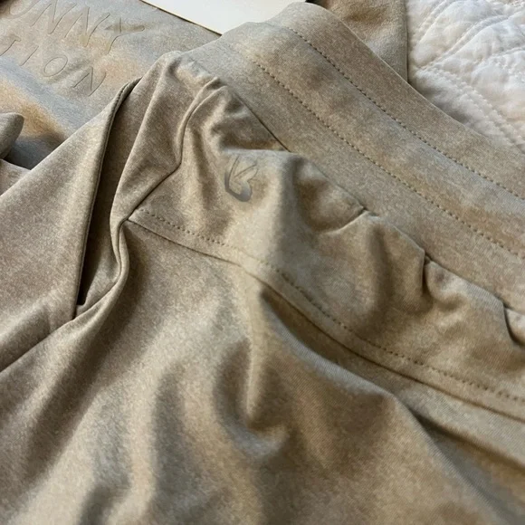 Buffbunny set - cropped hosiery + joggers - Picture 2 of 5